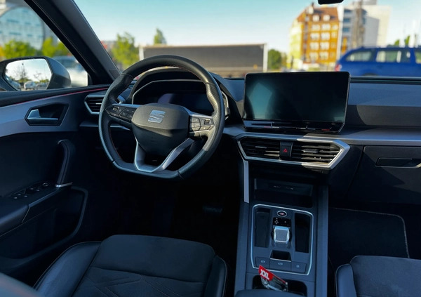 Seat Leon cena 49200 przebieg: 42000, rok produkcji 2020 z Wrocław małe 92